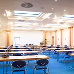 Plaza Kongresshotel Europe 4*
