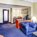 Plaza Kongresshotel Europe 4*
