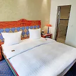 Plaza Kongresshotel Europe فندق 4*