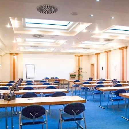 Plaza Kongresshotel Europe 4*