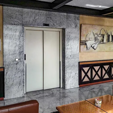 Plaza Kongresshotel Europe 4*