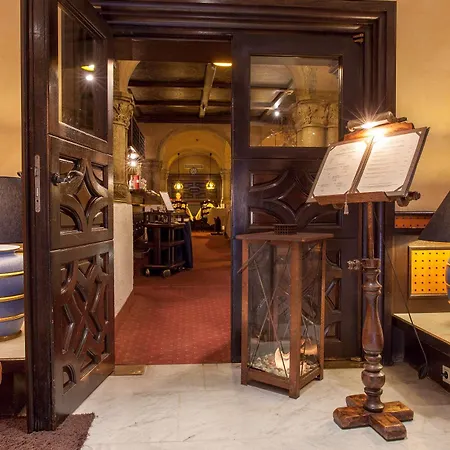 Plaza Kongresshotel Europe