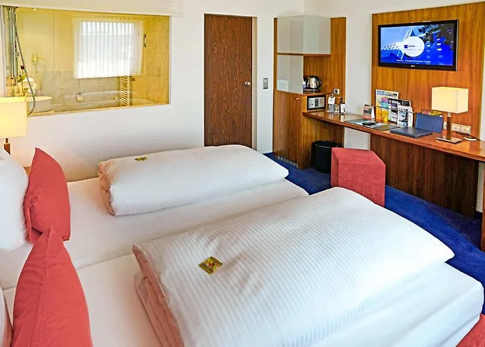 ホテル Plaza Kongresshotel Europe 4*