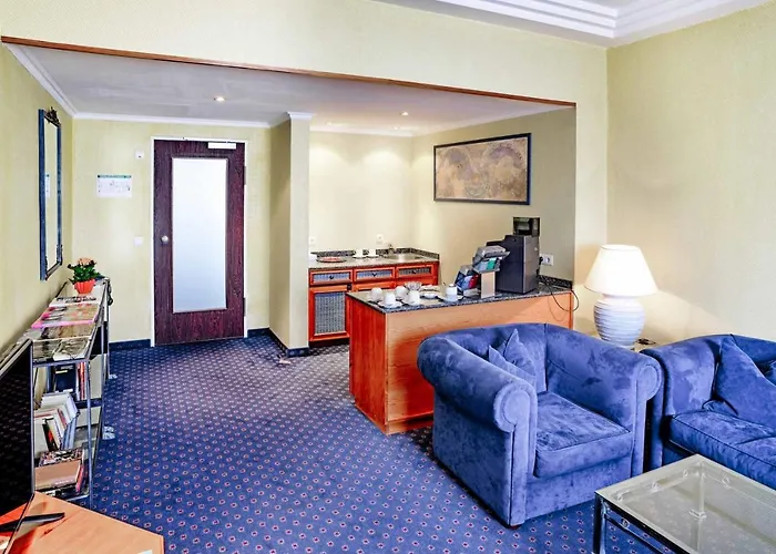 Plaza Kongresshotel Europe 4*