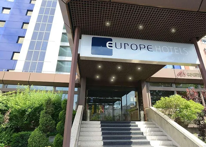 Plaza Kongresshotel Europe 4*