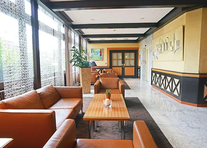 Plaza Kongresshotel Europe ホテル 4*