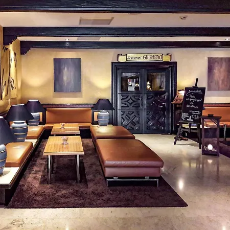 Отель Plaza Kongresshotel Europe