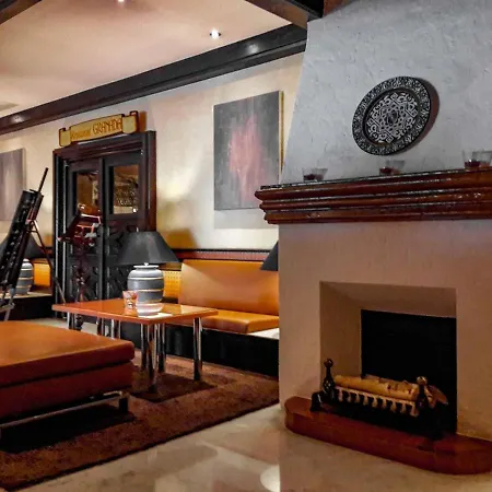 Plaza Kongresshotel Europe 4*