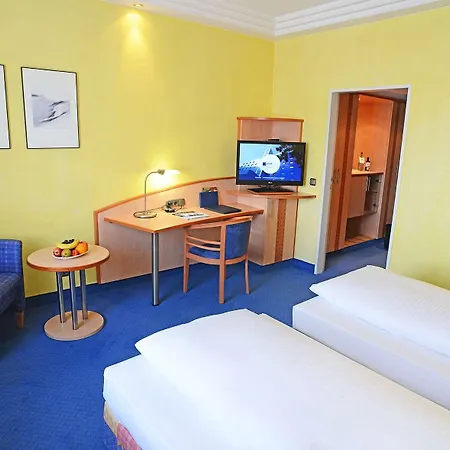Отель Plaza Kongresshotel Europe 4*