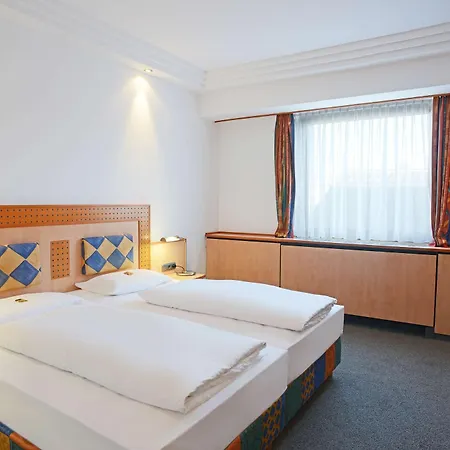 Отель Plaza Kongresshotel Europe Штутгарт